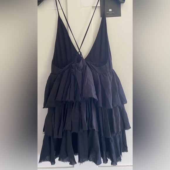 Super Sexy Layered Ruffled Black Halter Top Blouse sz S - Picture 2 of 10